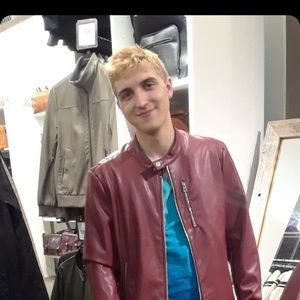 Meet your Posher, Jared